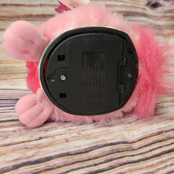 **SUPER RARE** 1999 FURBY with Box! 🤩 - Picture 16 of 16